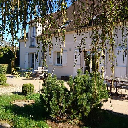 Chambre D'Elisabeth A La Ferme Montépilloy Εξωτερικό φωτογραφία