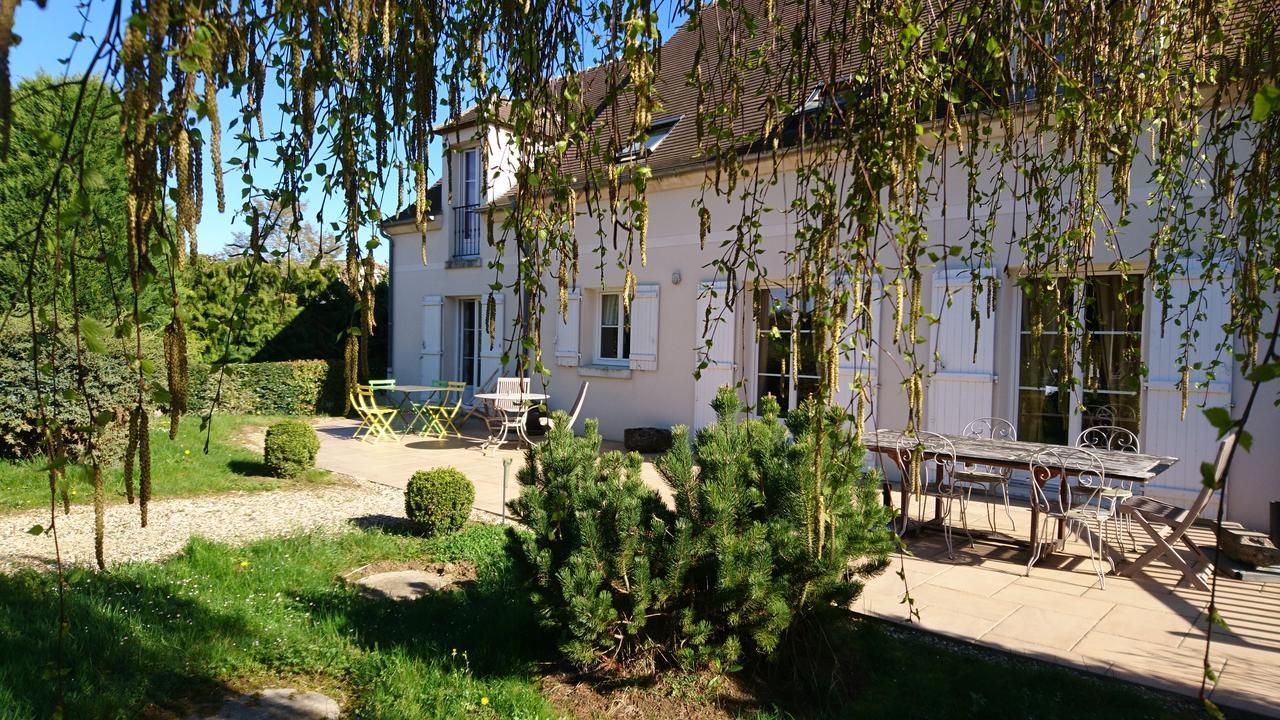 Chambre D'Elisabeth A La Ferme Montépilloy Εξωτερικό φωτογραφία